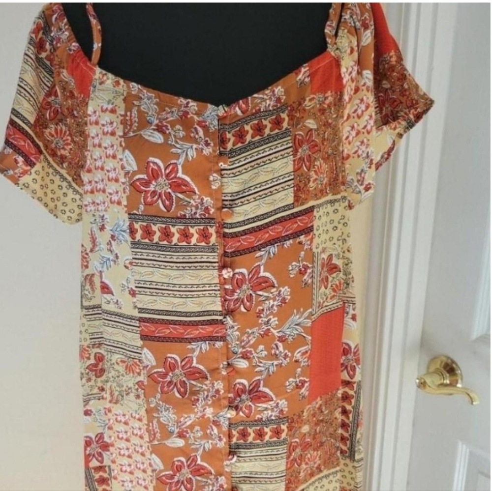 Easel Patchwork Design Cold Shoulder Button Down … - image 8
